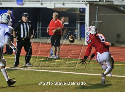 Thumbnail 2 in Archbishop Rummel vs Jesuit  (LHSAA District 1 Quarterfinal) photogallery.