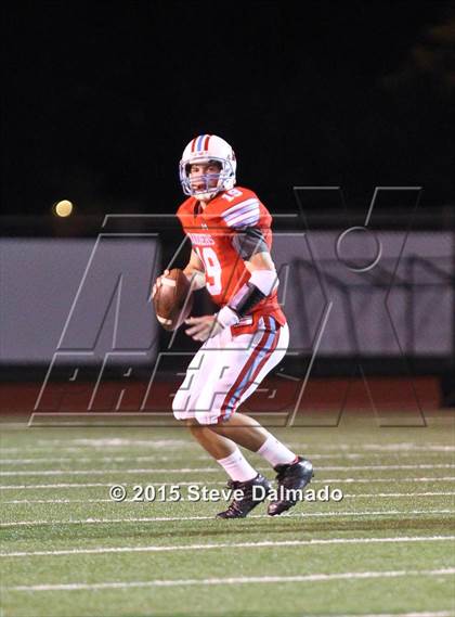 Thumbnail 3 in Archbishop Rummel vs Jesuit  (LHSAA District 1 Quarterfinal) photogallery.