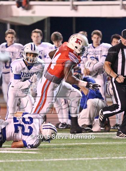 Thumbnail 3 in Archbishop Rummel vs Jesuit  (LHSAA District 1 Quarterfinal) photogallery.