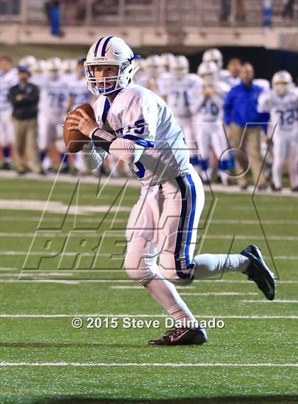 Thumbnail 3 in Archbishop Rummel vs Jesuit  (LHSAA District 1 Quarterfinal) photogallery.