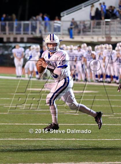 Thumbnail 1 in Archbishop Rummel vs Jesuit  (LHSAA District 1 Quarterfinal) photogallery.