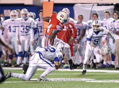 Thumbnail 2 in Archbishop Rummel vs Jesuit  (LHSAA District 1 Quarterfinal) photogallery.