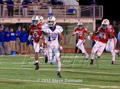 Thumbnail 2 in Archbishop Rummel vs Jesuit  (LHSAA District 1 Quarterfinal) photogallery.