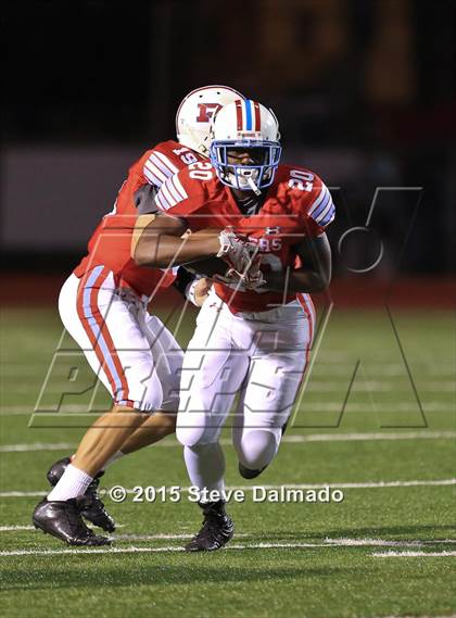Thumbnail 3 in Archbishop Rummel vs Jesuit  (LHSAA District 1 Quarterfinal) photogallery.