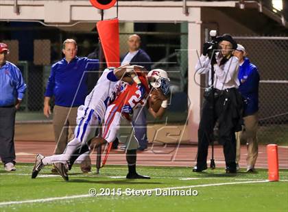 Thumbnail 2 in Archbishop Rummel vs Jesuit  (LHSAA District 1 Quarterfinal) photogallery.
