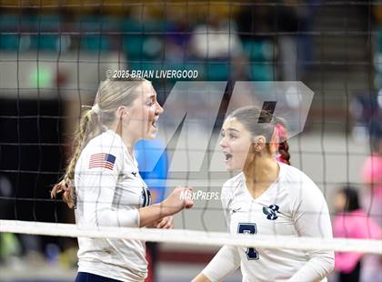 Thumbnail 2 in Pine Creek vs. Denver South (CHSAA 5A First Round) photogallery.