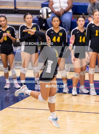 Thumbnail 2 in Santa Fe Christian vs. Patrick Henry (CIF SDS Division 2 Championships) photogallery.