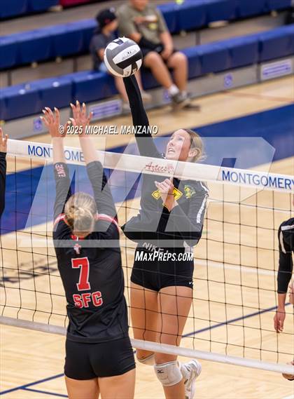 Thumbnail 2 in Santa Fe Christian vs. Patrick Henry (CIF SDS Division 2 Championships) photogallery.