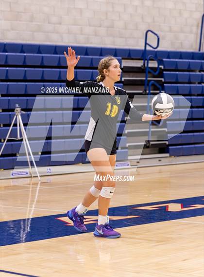 Thumbnail 2 in Santa Fe Christian vs. Patrick Henry (CIF SDS Division 2 Championships) photogallery.