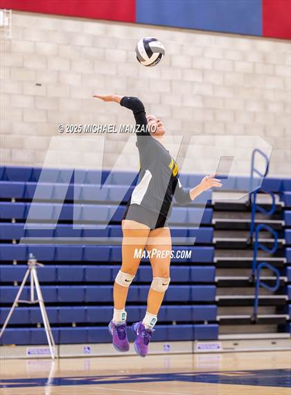 Thumbnail 3 in Santa Fe Christian vs. Patrick Henry (CIF SDS Division 2 Championships) photogallery.