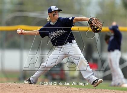 Thumbnail 1 in Hunter @ Cottonwood photogallery.