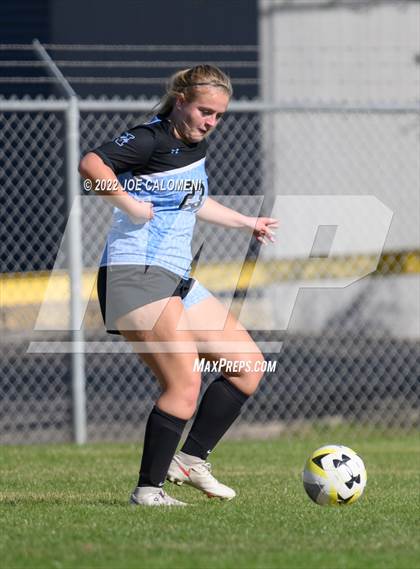 Thumbnail 3 in Lee Vs Harlan (NEISD Soccer Showcase) photogallery.