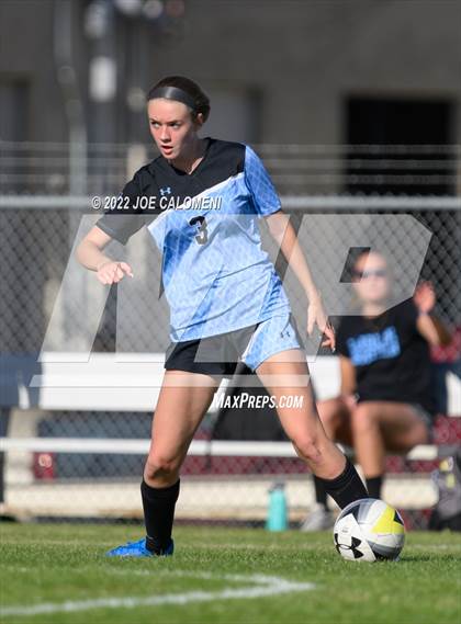 Thumbnail 3 in Lee Vs Harlan (NEISD Soccer Showcase) photogallery.