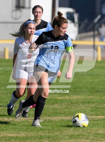 Thumbnail 2 in Lee Vs Harlan (NEISD Soccer Showcase) photogallery.
