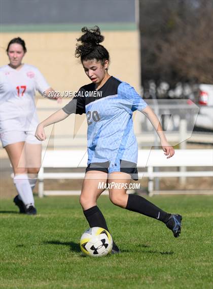 Thumbnail 1 in Lee Vs Harlan (NEISD Soccer Showcase) photogallery.