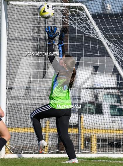 Thumbnail 1 in Lee Vs Harlan (NEISD Soccer Showcase) photogallery.