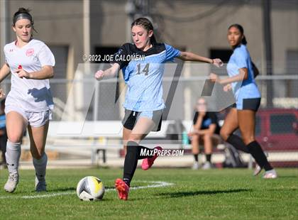 Thumbnail 3 in Lee Vs Harlan (NEISD Soccer Showcase) photogallery.