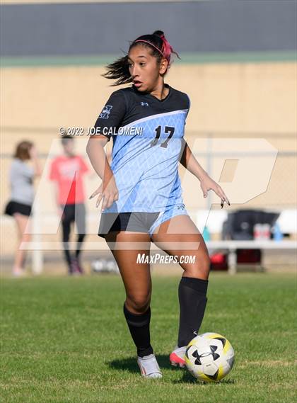 Thumbnail 3 in Lee Vs Harlan (NEISD Soccer Showcase) photogallery.