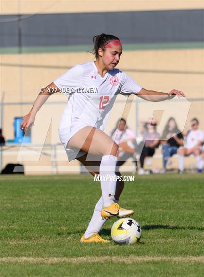 Thumbnail 1 in Lee Vs Harlan (NEISD Soccer Showcase) photogallery.