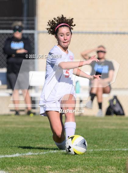 Thumbnail 2 in Lee Vs Harlan (NEISD Soccer Showcase) photogallery.