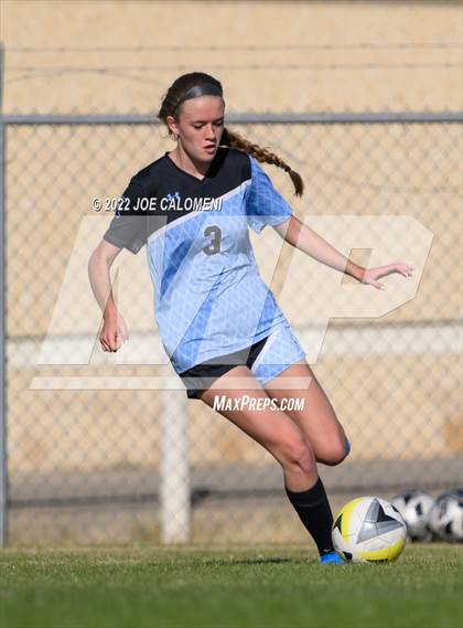 Thumbnail 3 in Lee Vs Harlan (NEISD Soccer Showcase) photogallery.