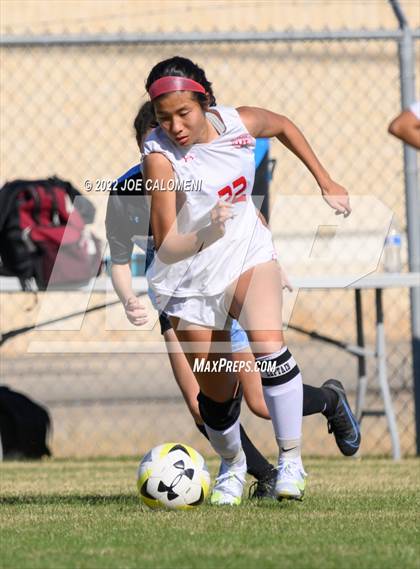 Thumbnail 1 in Lee Vs Harlan (NEISD Soccer Showcase) photogallery.