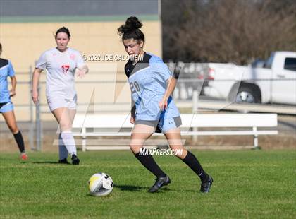 Thumbnail 2 in Lee Vs Harlan (NEISD Soccer Showcase) photogallery.