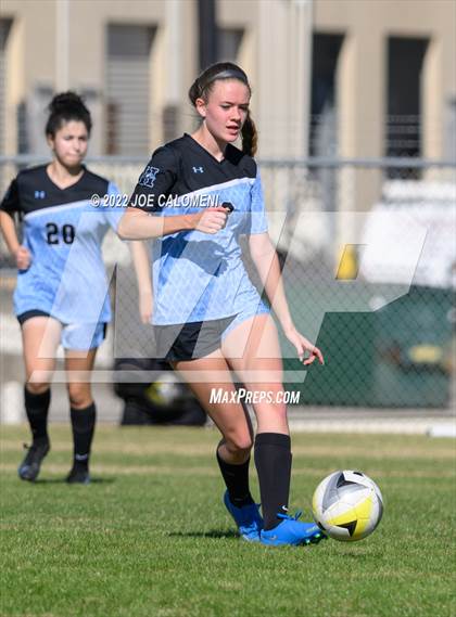 Thumbnail 1 in Lee Vs Harlan (NEISD Soccer Showcase) photogallery.