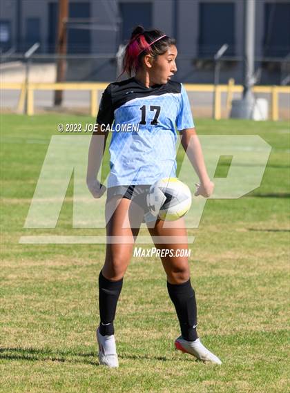 Thumbnail 3 in Lee Vs Harlan (NEISD Soccer Showcase) photogallery.
