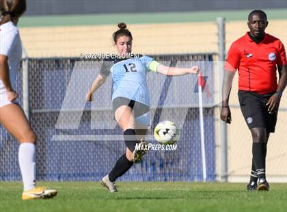 Thumbnail 2 in Lee Vs Harlan (NEISD Soccer Showcase) photogallery.