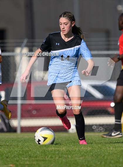Thumbnail 2 in Lee Vs Harlan (NEISD Soccer Showcase) photogallery.