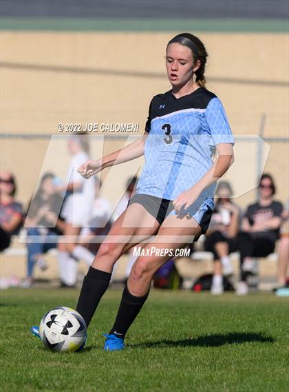 Thumbnail 1 in Lee Vs Harlan (NEISD Soccer Showcase) photogallery.