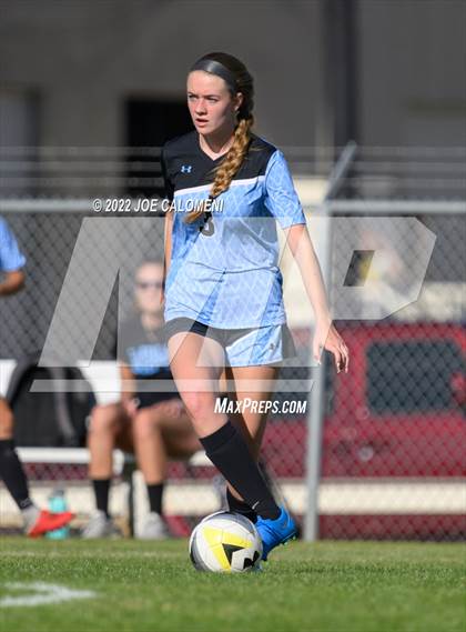 Thumbnail 3 in Lee Vs Harlan (NEISD Soccer Showcase) photogallery.