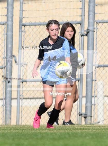 Thumbnail 3 in Lee Vs Harlan (NEISD Soccer Showcase) photogallery.