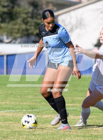 Thumbnail 3 in Lee Vs Harlan (NEISD Soccer Showcase) photogallery.