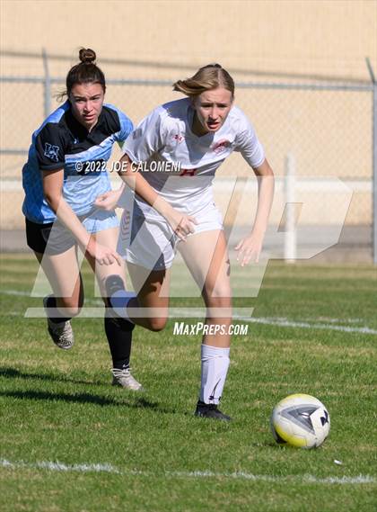 Thumbnail 2 in Lee Vs Harlan (NEISD Soccer Showcase) photogallery.