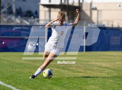 Thumbnail 1 in Lee Vs Harlan (NEISD Soccer Showcase) photogallery.