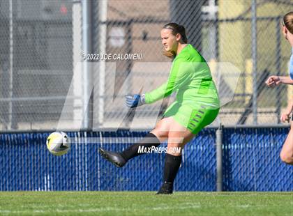 Thumbnail 2 in Lee Vs Harlan (NEISD Soccer Showcase) photogallery.