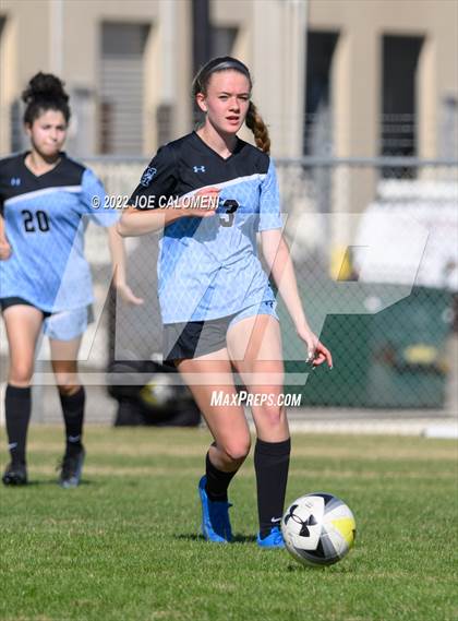 Thumbnail 2 in Lee Vs Harlan (NEISD Soccer Showcase) photogallery.
