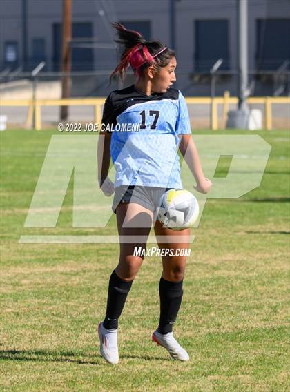 Thumbnail 1 in Lee Vs Harlan (NEISD Soccer Showcase) photogallery.