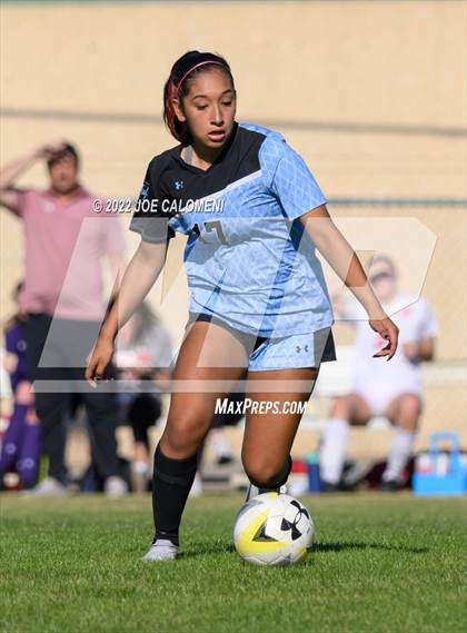 Thumbnail 2 in Lee Vs Harlan (NEISD Soccer Showcase) photogallery.