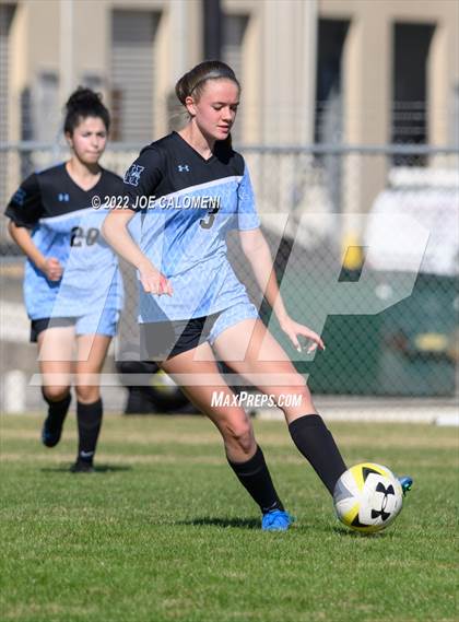 Thumbnail 3 in Lee Vs Harlan (NEISD Soccer Showcase) photogallery.