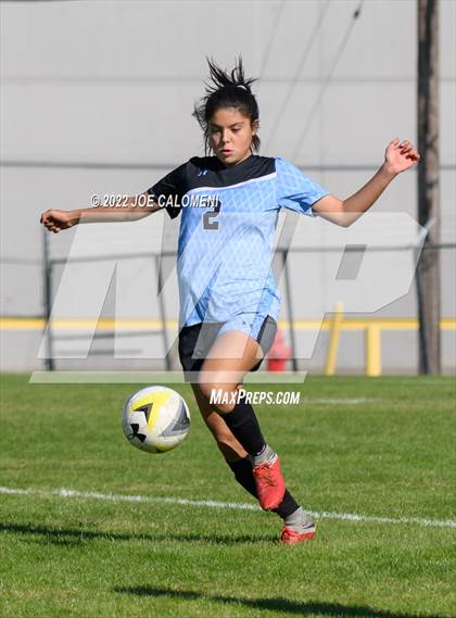 Thumbnail 3 in Lee Vs Harlan (NEISD Soccer Showcase) photogallery.