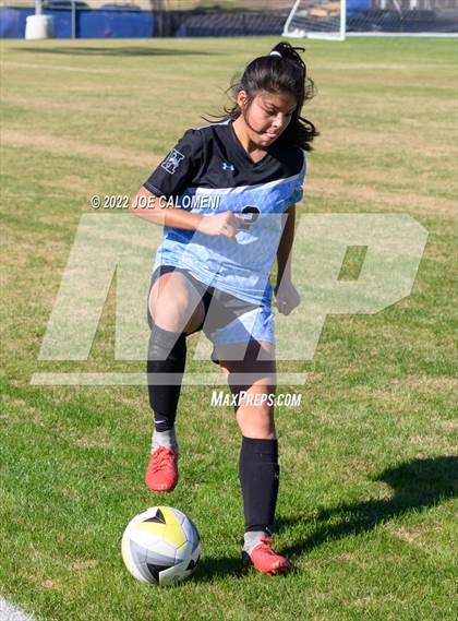 Thumbnail 1 in Lee Vs Harlan (NEISD Soccer Showcase) photogallery.
