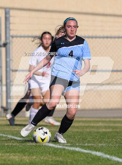 Thumbnail 2 in Lee Vs Harlan (NEISD Soccer Showcase) photogallery.
