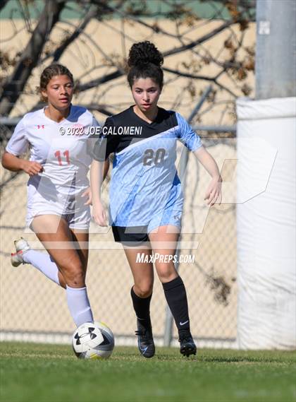 Thumbnail 2 in Lee Vs Harlan (NEISD Soccer Showcase) photogallery.