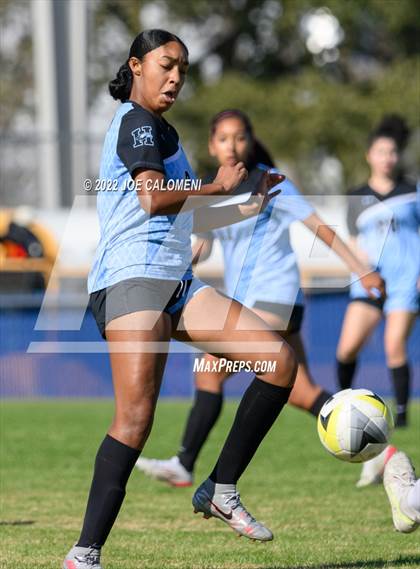 Thumbnail 1 in Lee Vs Harlan (NEISD Soccer Showcase) photogallery.