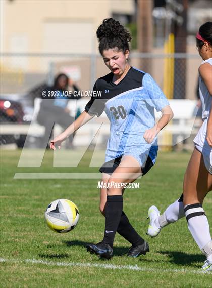 Thumbnail 2 in Lee Vs Harlan (NEISD Soccer Showcase) photogallery.