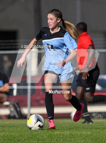 Thumbnail 1 in Lee Vs Harlan (NEISD Soccer Showcase) photogallery.