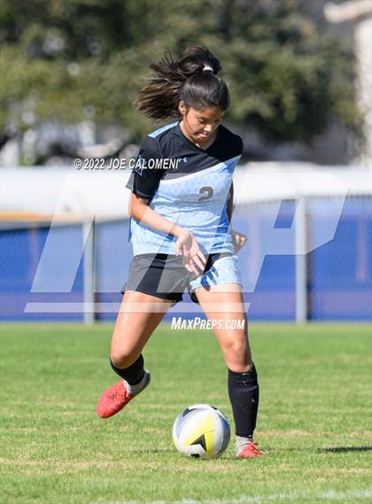 Thumbnail 2 in Lee Vs Harlan (NEISD Soccer Showcase) photogallery.